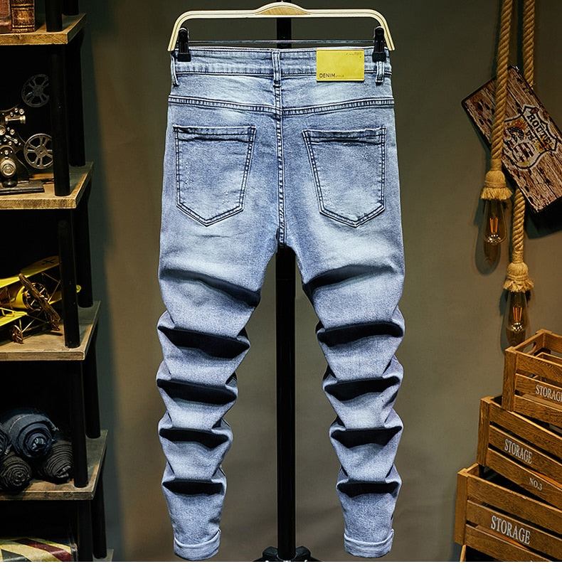 Rippede Stretchy Torn Jeans